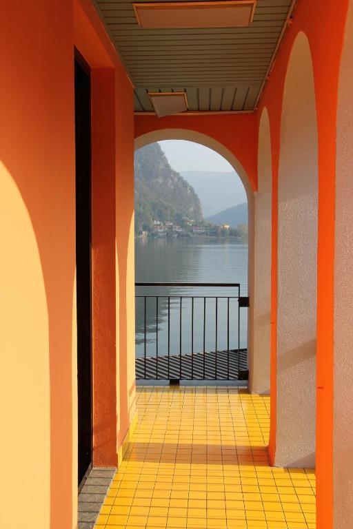 Hotel Socrate Lavena Ponte Tresa Dış mekan fotoğraf