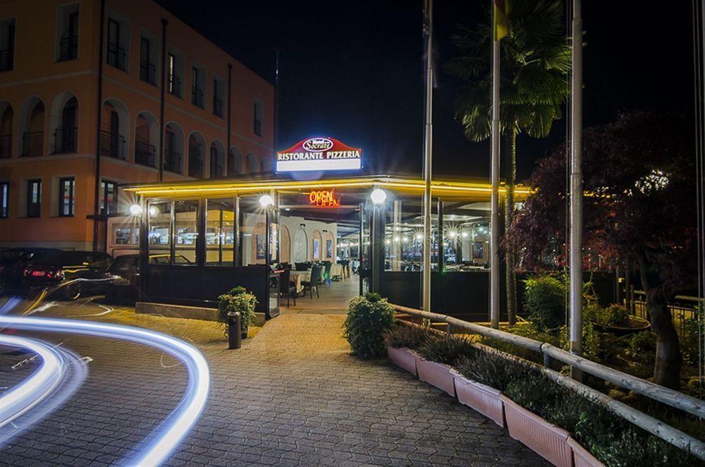 Hotel Socrate Lavena Ponte Tresa Dış mekan fotoğraf